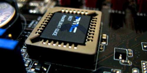BIOS Dan UEFI Chip